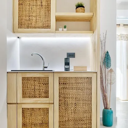 Aeolia Boutique