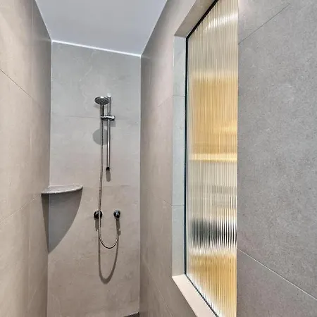Aeolia Boutique Guest house 2*