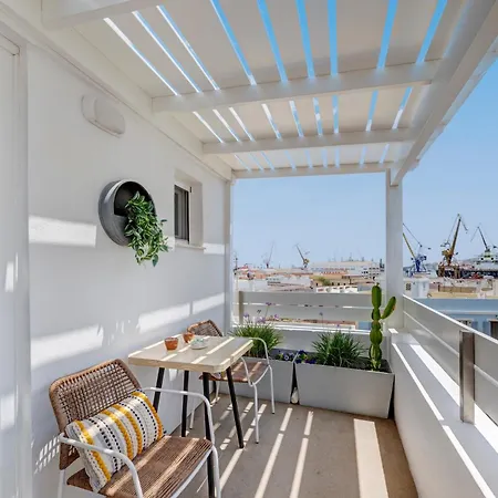 Konukevi Aeolia Boutique Ermoupoli