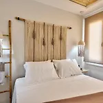 Aeolia Boutique Πανσιόν 4*