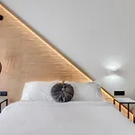 Aeolia Boutique 4*
