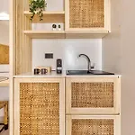 Aeolia Boutique