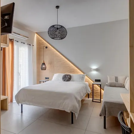 招待所 Aeolia Boutique 4*