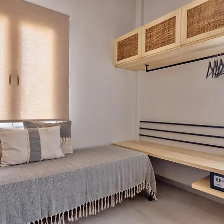 Πανσιόν Aeolia Boutique Ερμούπολη