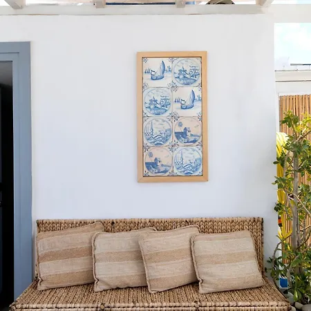 Aeolia Boutique 4* 埃尔莫波利斯