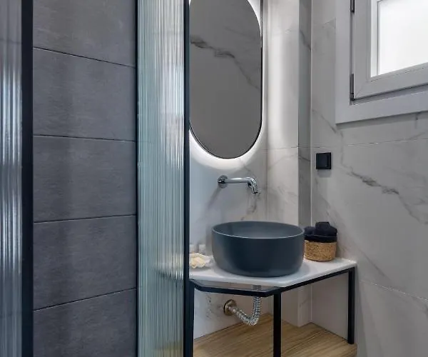 Aeolia Boutique Ermoupoli